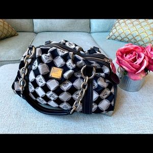 Beautiful MCM Shoulder Link Bag